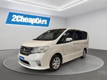 Nissan Serena 2013 photo 2