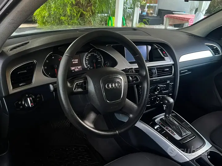Audi A4 2012 photo 5