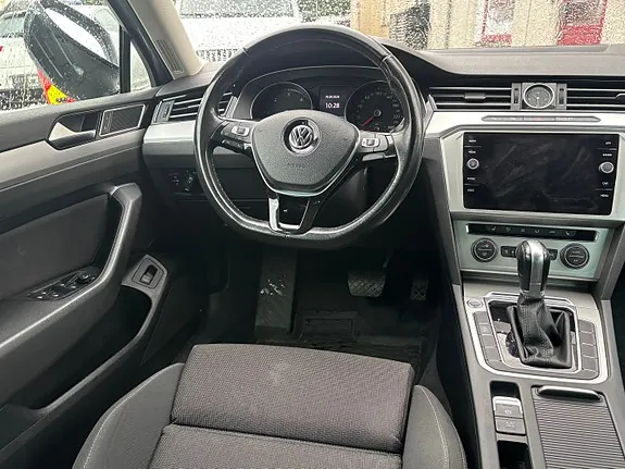 Volkswagen Passat 2018 photo 3