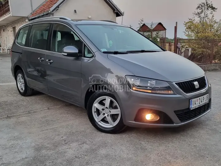 Seat Alhambra 2011 photo 2