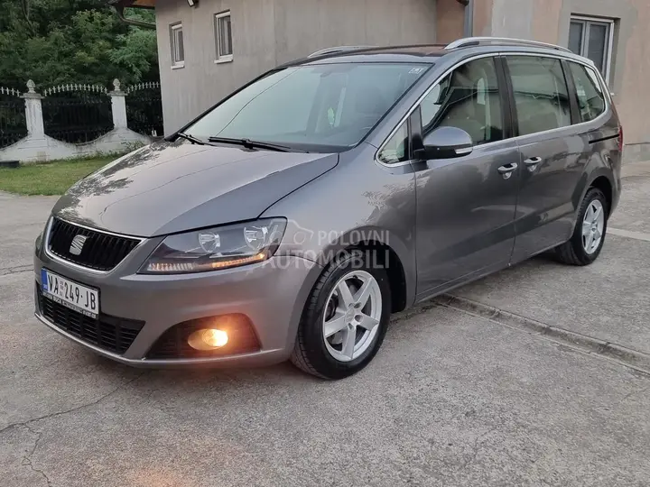 Seat Alhambra 2011 photo 5