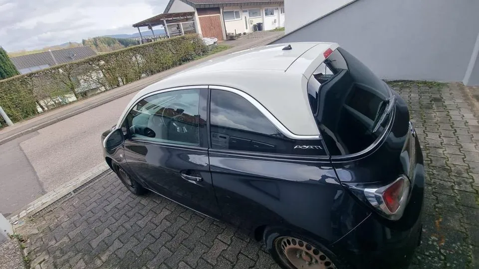 Opel Adam