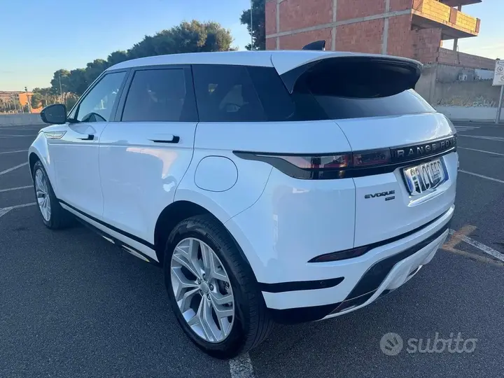 Land Rover Range Rover Evoque 2022 photo 3
