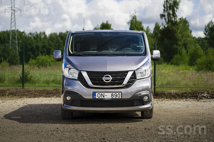 Nissan Nv300 2017 photo 2