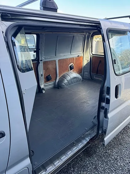 Toyota Hiace 2005 photo 5