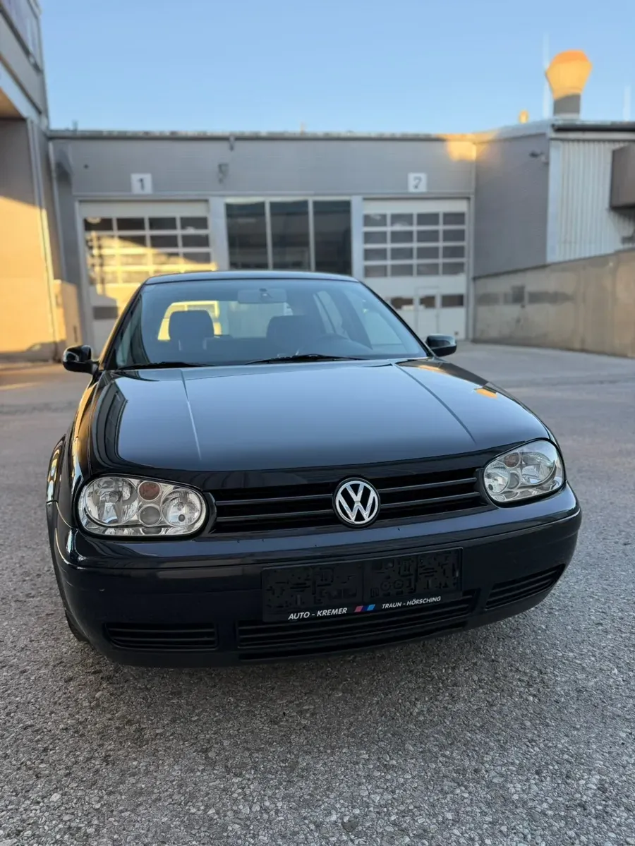 Volkswagen Golf 2002 photo 2