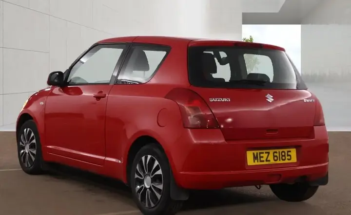 Suzuki Swift 2007 photo 2