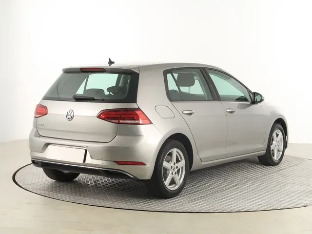 Volkswagen Golf 2019 photo 4