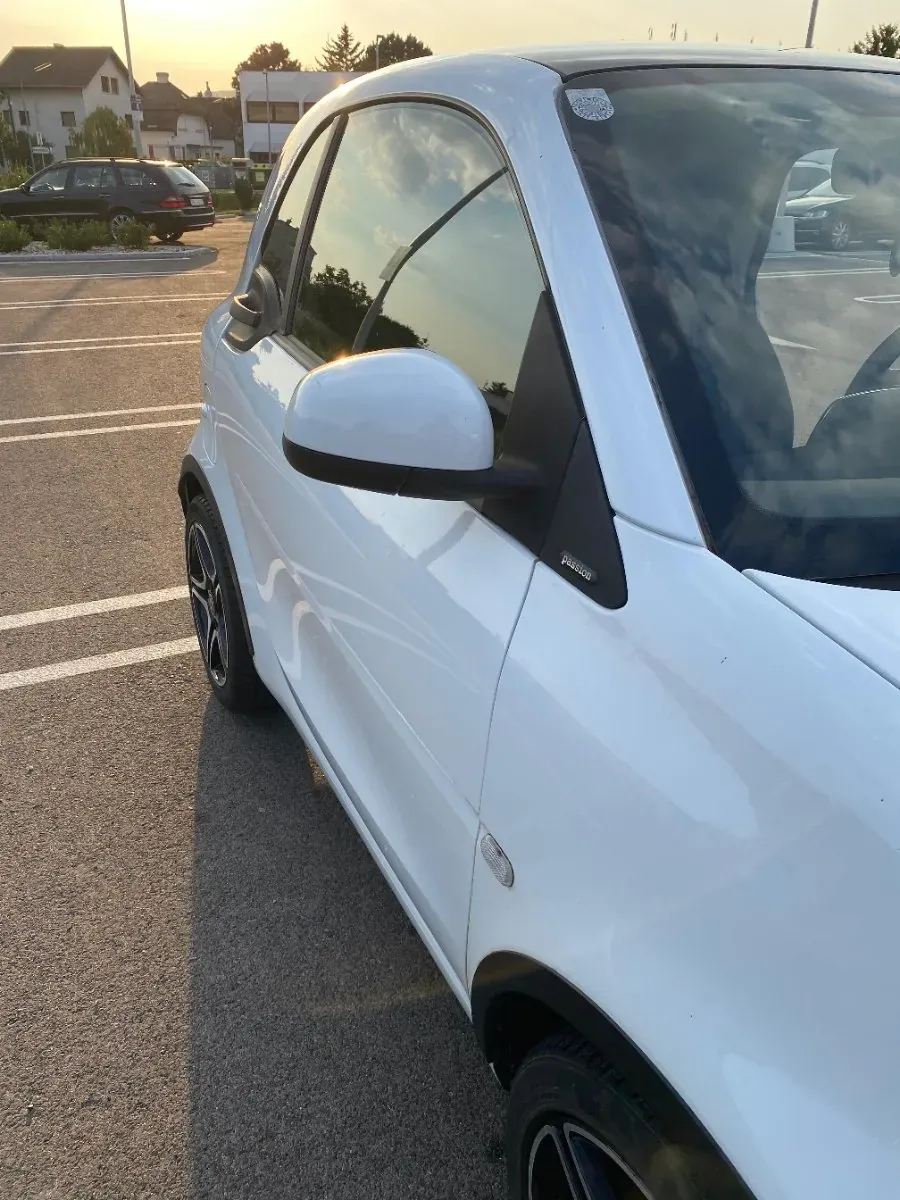 Smart Fortwo 2015 photo 2