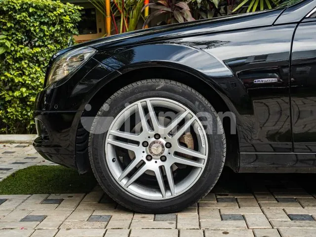 Mercedes-Benz C180 2010 photo 5