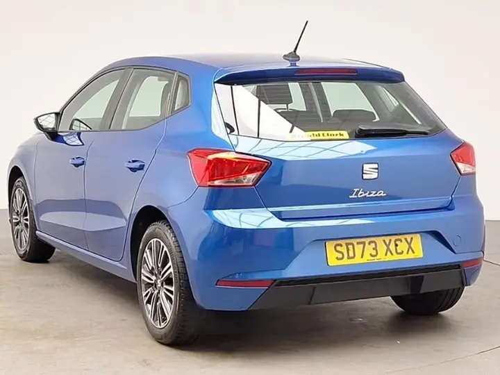 Seat Ibiza 2023 photo 2