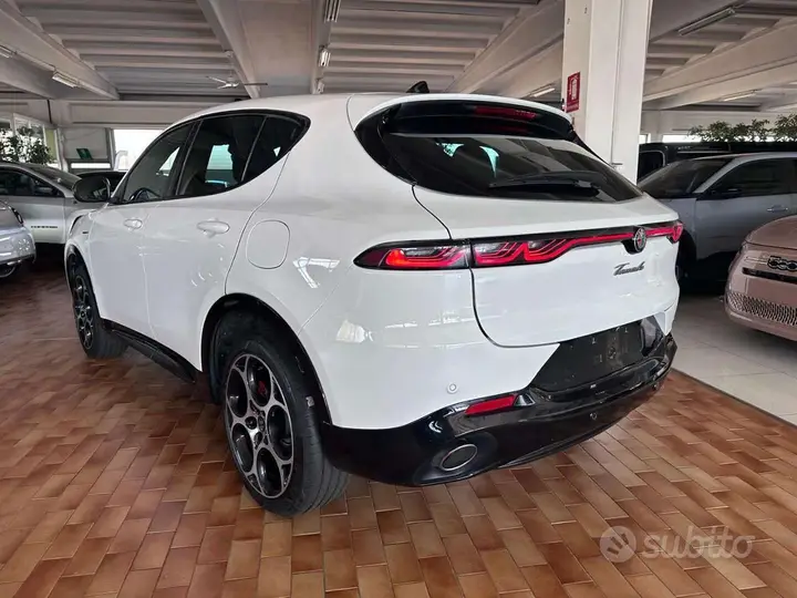 Alfa Romeo Tonale 2025 photo 4