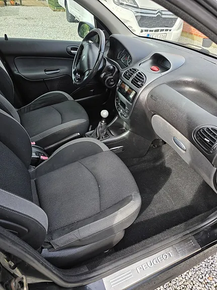 Peugeot 206 2006 photo 3
