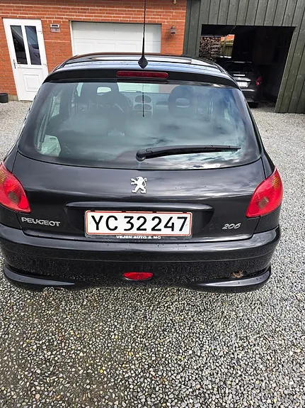 Peugeot 206 2006 photo 2