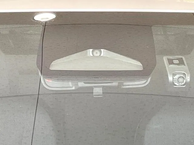 Toyota Prius X