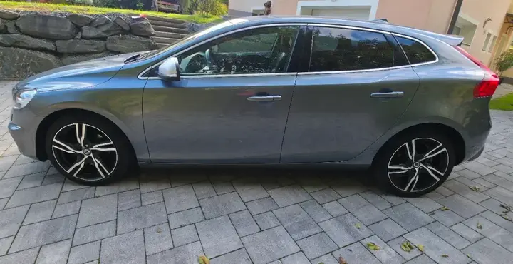 Volvo V40 2018 photo 3