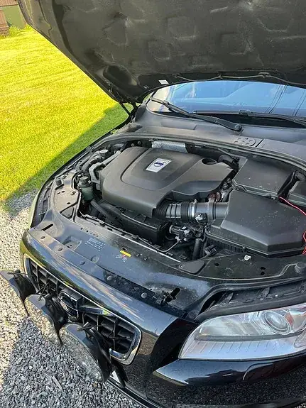 Volvo V70 2012 photo 2