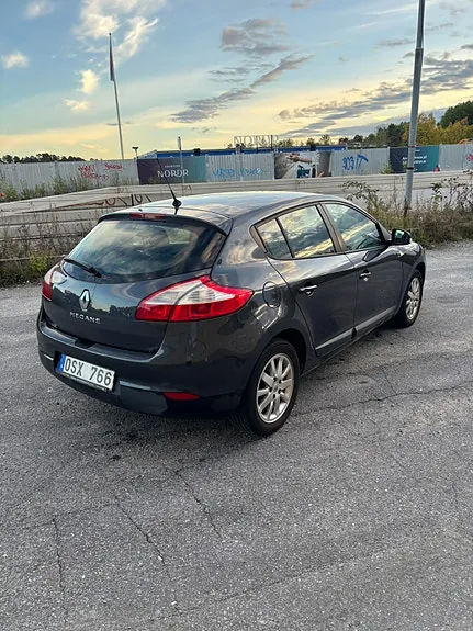 Renault Megane Iii 2010 photo 4