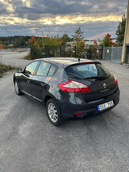 Renault Megane Iii 2010 photo 3