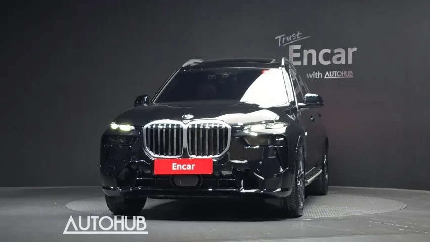 BMW X7 2026 photo 3