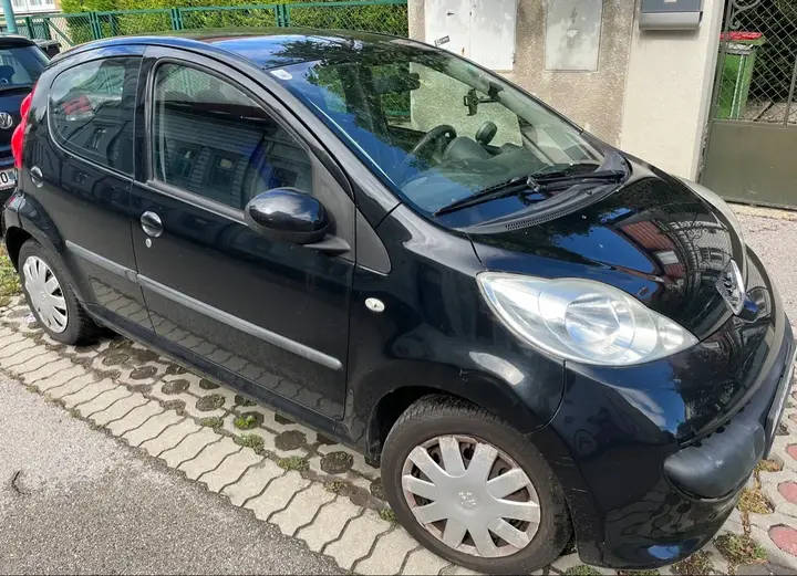 Peugeot 107 2009 photo 2
