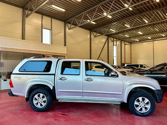 Isuzu D-Max 2012 photo 3