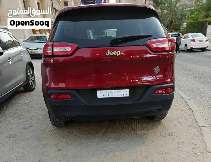 Jeep Cherokee 2016 photo 3