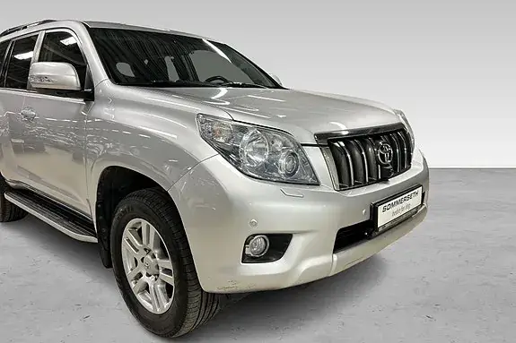 Toyota Land Cruiser 2013 photo 3