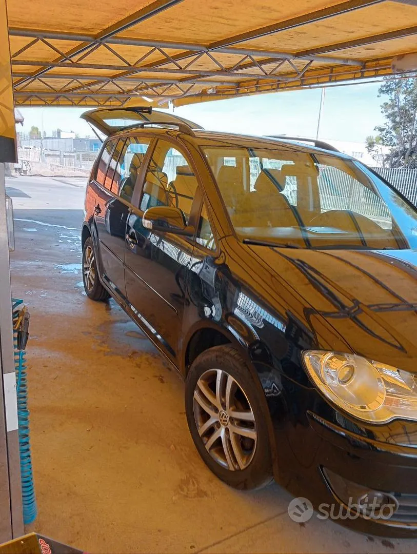 Volkswagen Touran 2008 photo 5