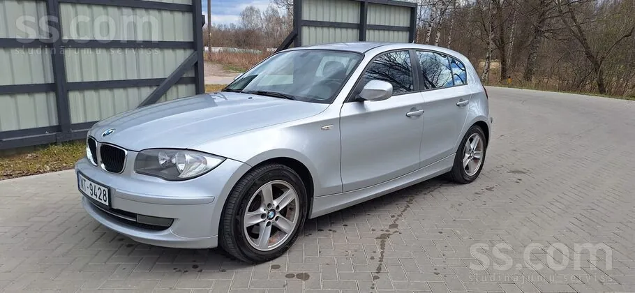 BMW 118D 2010 photo 3
