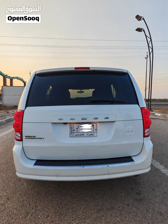Dodge Caravan 2013 photo 2
