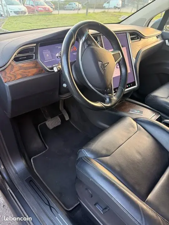 Tesla Model X 2017 photo 3