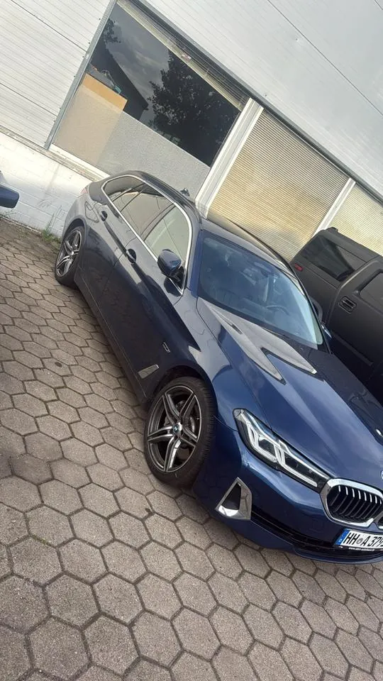BMW 530E