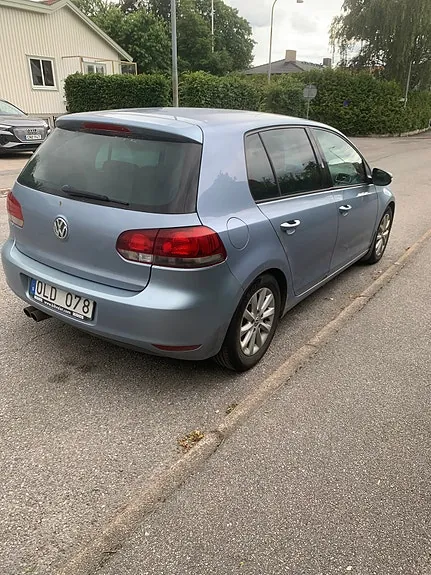 Volkswagen Golf 2010 photo 3