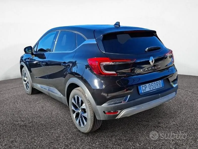 Renault Captur 2023 photo 4