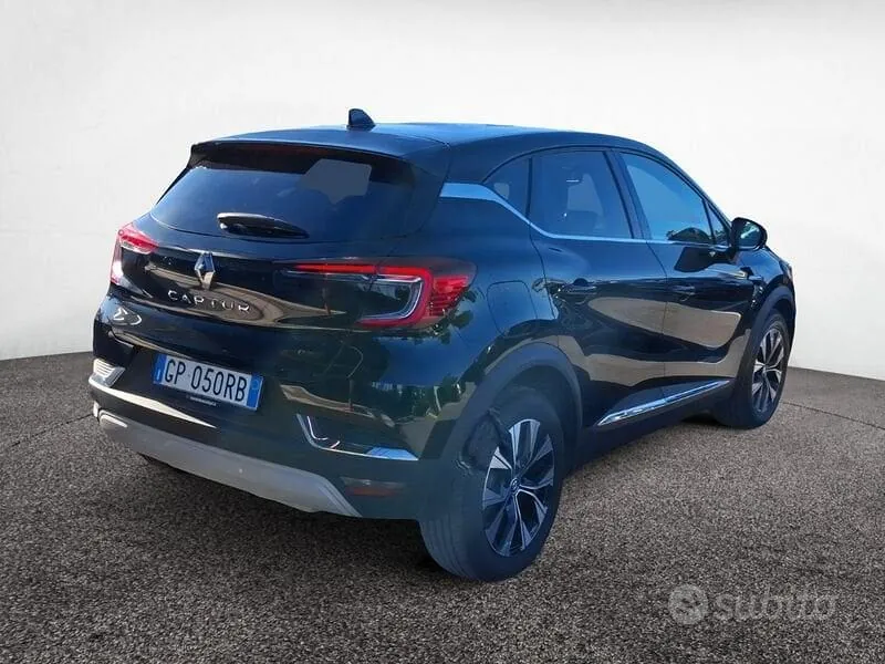 Renault Captur 2023 photo 3