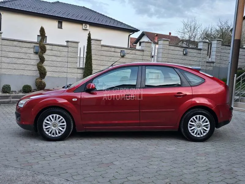 Ford Focus 2008 photo 4