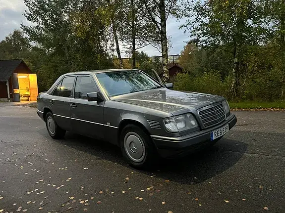 Mercedes-Benz 250 D
