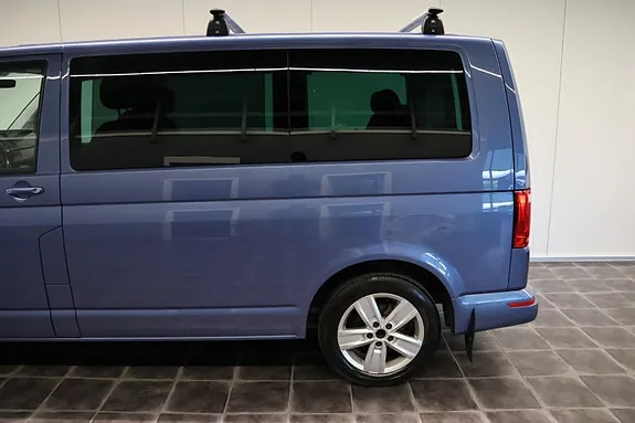 Volkswagen Multivan 2016 photo 5