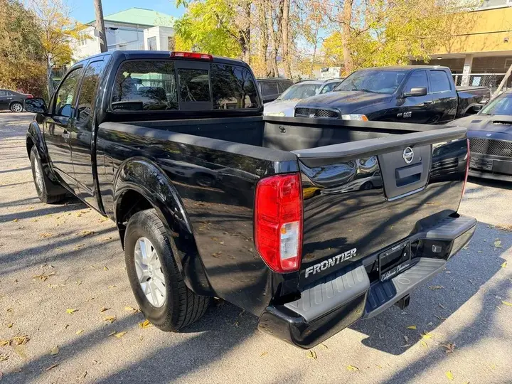 Nissan Frontier 2017 photo 3