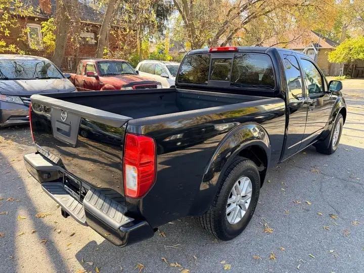 Nissan Frontier 2017 photo 5