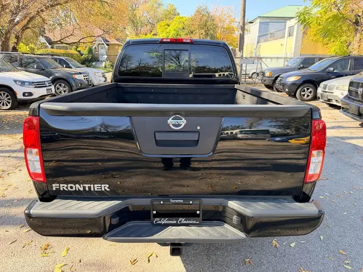 Nissan Frontier 2017 photo 4