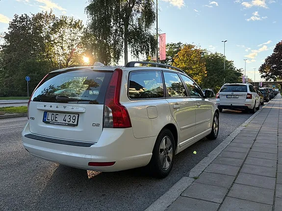 Volvo V50 2011 photo 4