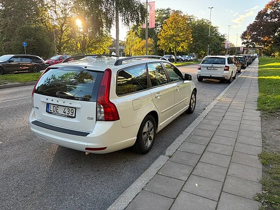 Volvo V50 2011 photo 3