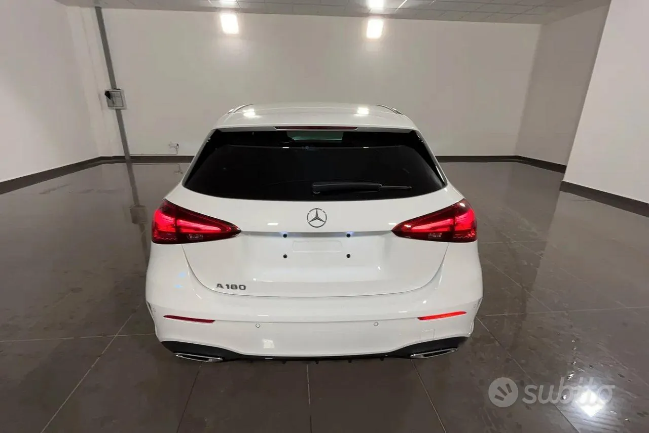 Mercedes-Benz A 180 2026 photo 5