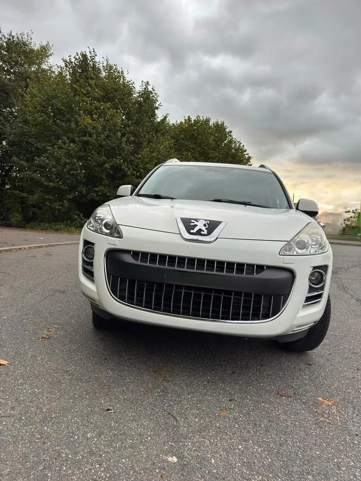 Peugeot 4007