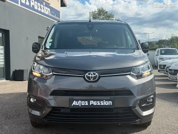 Toyota Proace City Verso 2022 photo 2