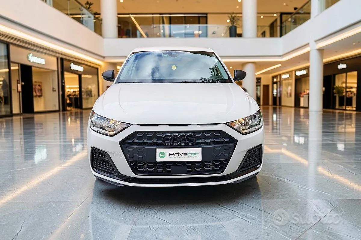 Audi A1 2023 photo 2