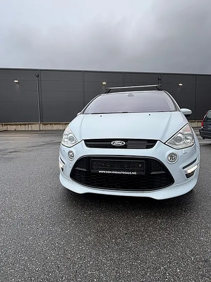 Ford S-Max 2011 photo 2