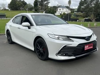 Toyota Camry 2021 photo 3
